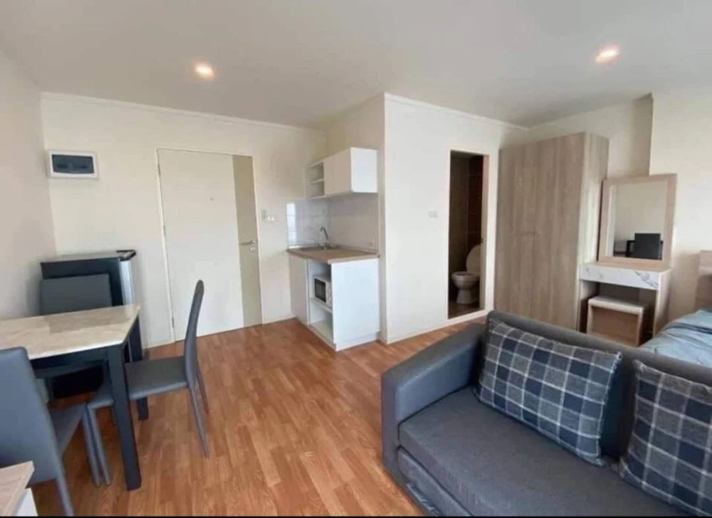 For sale: Lumpini Ville Sukhumvit 76 - Bearing, fully furnished and equipped with electrical appliances, very clean and comfortable room, interested i