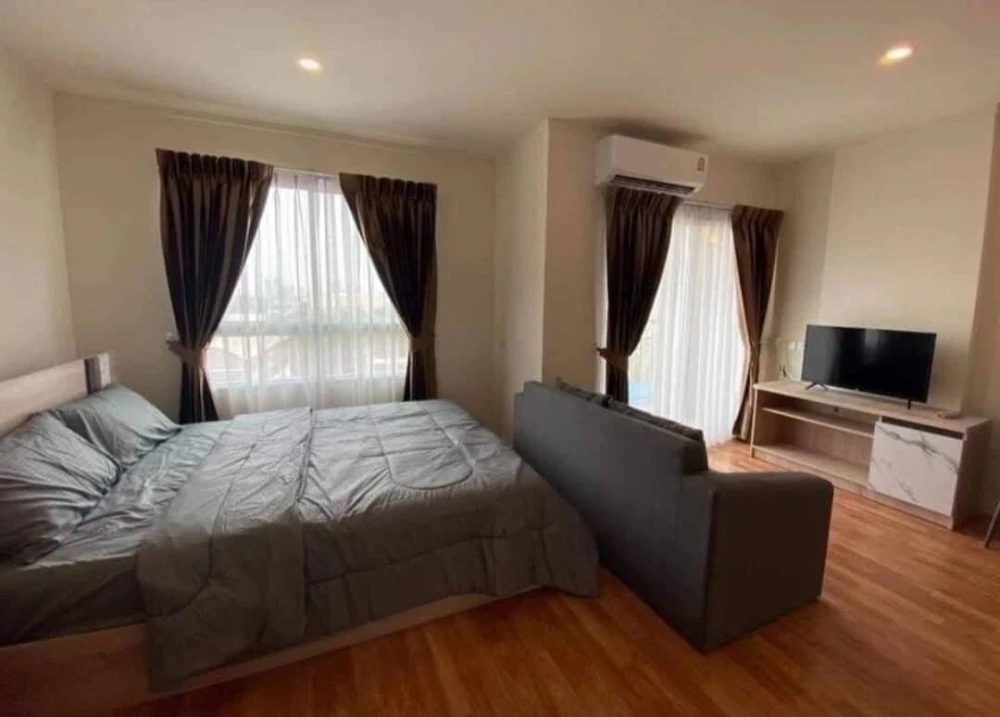 For sale: Lumpini Ville Sukhumvit 76 - Bearing, fully furnished and equipped with electrical appliances, very clean and comfortable room, interested i