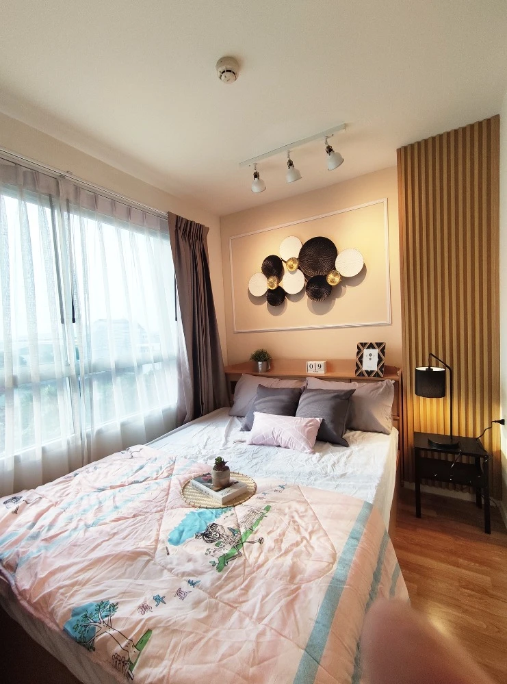For sale: Lumpini Ville Sukhumvit 76-Bearing, good location, divided into separate rooms, beautifully decorated, ready to move in with bags.