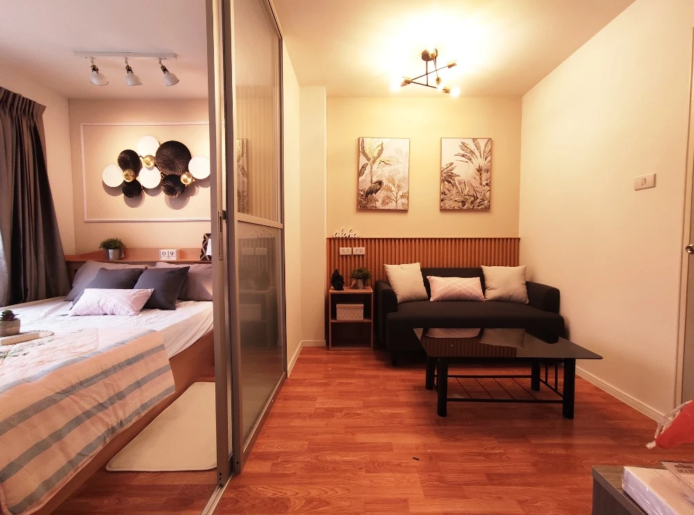 For sale: Lumpini Ville Sukhumvit 76-Bearing, good location, divided into separate rooms, beautifully decorated, ready to move in with bags.