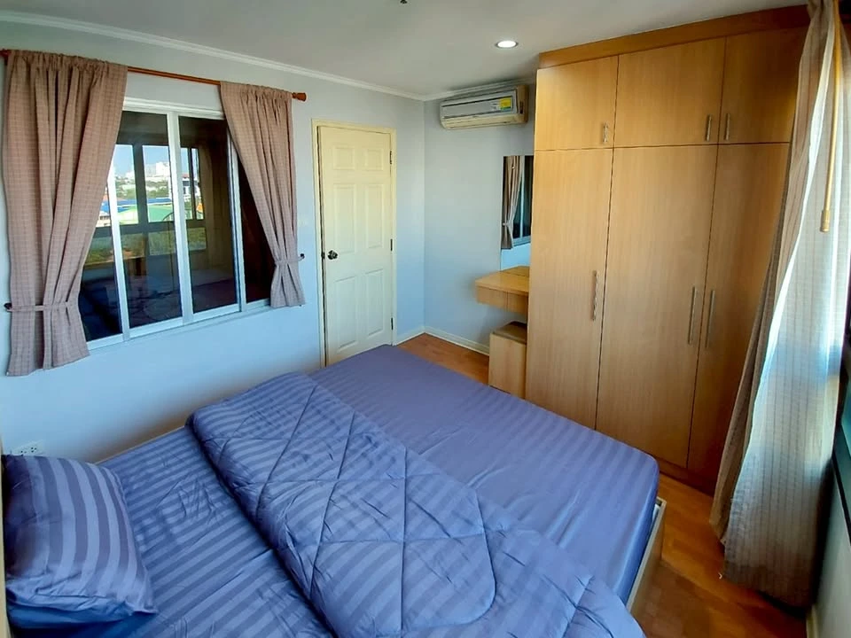 For sale: Lumpini Ville Sukhumvit 77, spacious room, lots of usable space, comfortable, not cramped, complete with furniture, reserve now.