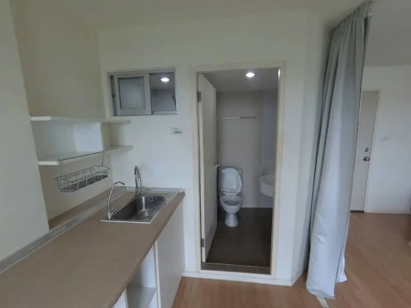 For sale: Lumpini Ville On Nut - Lat Krabang, 8th floor, Building B, near Paseo Robinson, fully furnished, don't miss out!