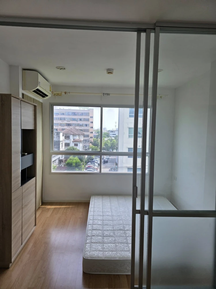 For sale: Lumpini Ville On Nut 46, 5th floor, good view, not blocked, empty room, reasonable price. Come and be the owner today.