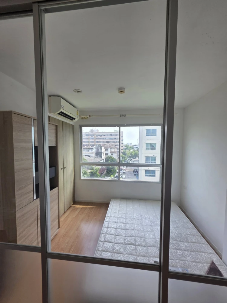 For sale: Lumpini Ville On Nut 46, 5th floor, good view, not blocked, empty room, reasonable price. Come and be the owner today.