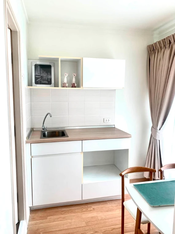 For sale: Lumpini Ville Chaengwattana-Pak Kret condo, 27th floor, Building B. Beautifully decorated and very livable. Must reserve!