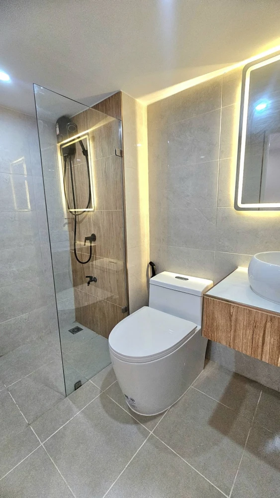 Selling a beautifully decorated unit at Lumpini Center Ladprao 111. **Photos are of the actual unit. Everything shown in the pictures is included. Res