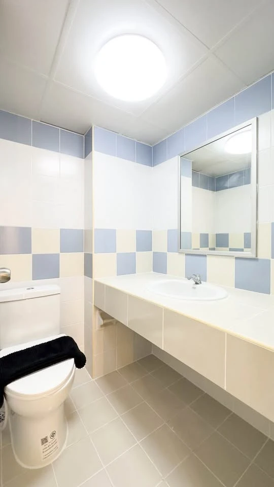 For sale: Unit at Lumpini Center Ladprao 111. Comes fully furnished with appliances. The unit is very spacious—book it now!