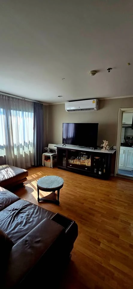 For sale: Lumpini Center Sukhumvit 77, high floor, panoramic city view, spacious living area like a house, beautiful and clean, ready to move in immed