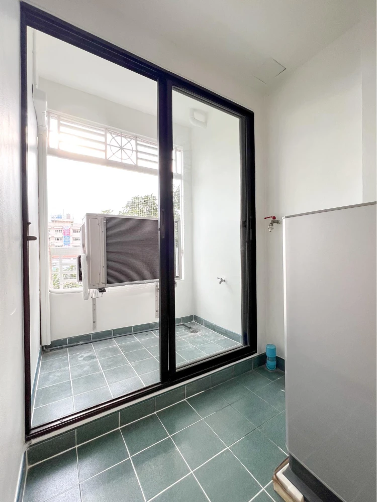 For sale: Lumpini Place Narathiwas 24. Each unit is private, with a closed kitchen on the balcony. Beautifully decorated and very livable. Book now!