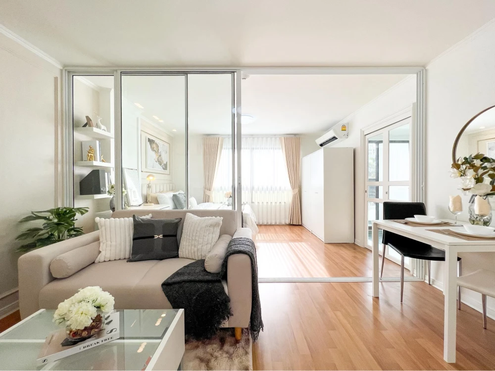 For sale: Lumpini Place Narathiwas 24. Each unit is private, with a closed kitchen on the balcony. Beautifully decorated and very livable. Book now!