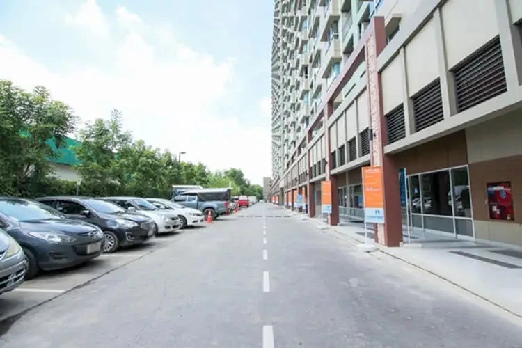 For sale Lumpini Place Boromarajonani Pinklao, 1 bedroom, 1 bathroom, beautiful and convenient amenities, ready to reserve now.