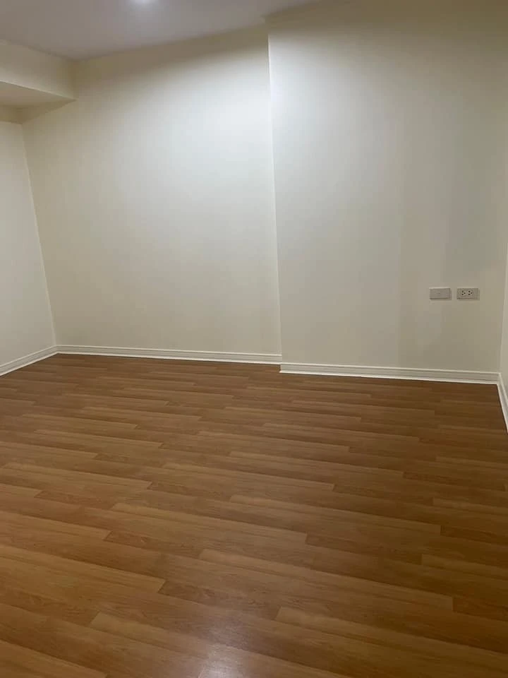 For sale: Lumpini Place Ratchada - Tha Phra, empty room, can be decorated as you like, view of the pool, hurry and reserve before you miss out.