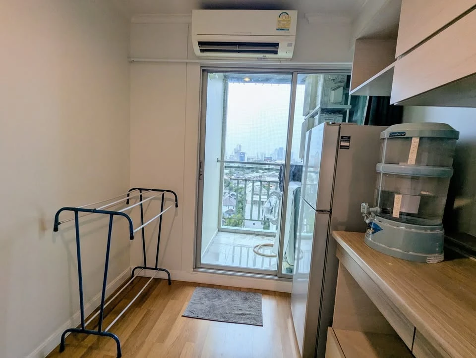 For sale: Lumpini Place Ratchayothin, Elephant Building view, good sun, good wind, very good condition, airy room, easy to decorate, must reserve.