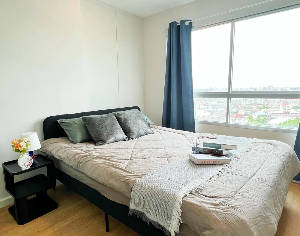 For sale: Lumpini Place Suksawat - Rama 2, 12th floor. Good condition unit, fully furnished, ready to move in.