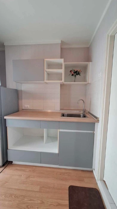 For sale: Lumpini Mega City Bangna, has built-in furniture, ready to install quality wallpaper, move in now, don't hesitate.