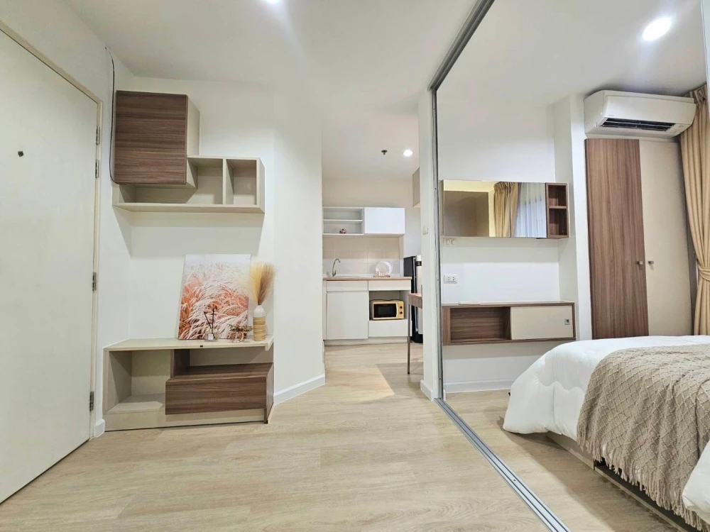 For sale: Lumpini Mega City Bangna, beautifully decorated room, fully furnished, with built-in furniture. You won't be disappointed if you book.