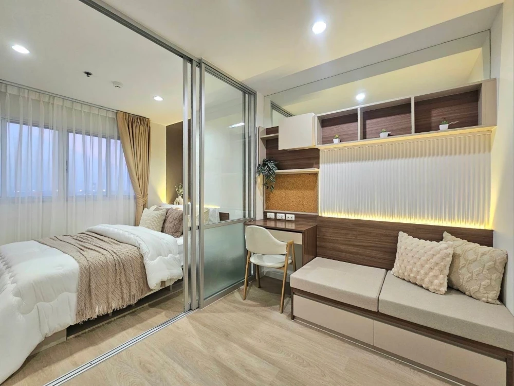 For sale: Lumpini Mega City Bangna, beautifully decorated room, fully furnished, with built-in furniture. You won't be disappointed if you book.