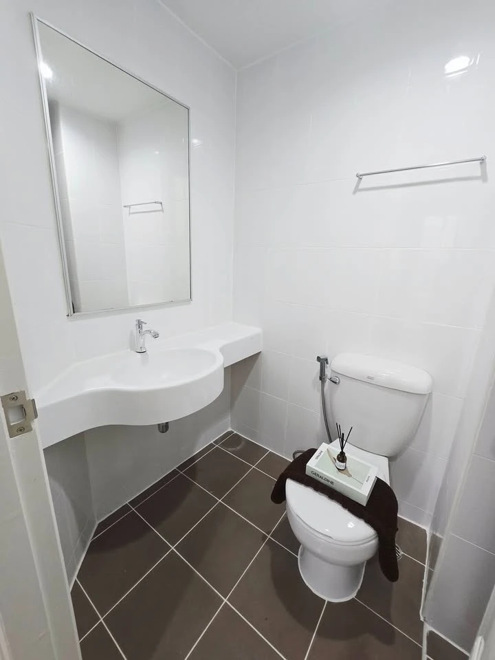 For sale: Lumpini Mega City Bangna. The room is on a very high floor, with a beautiful view, open, and beautifully decorated. Fully furnished. Ready t