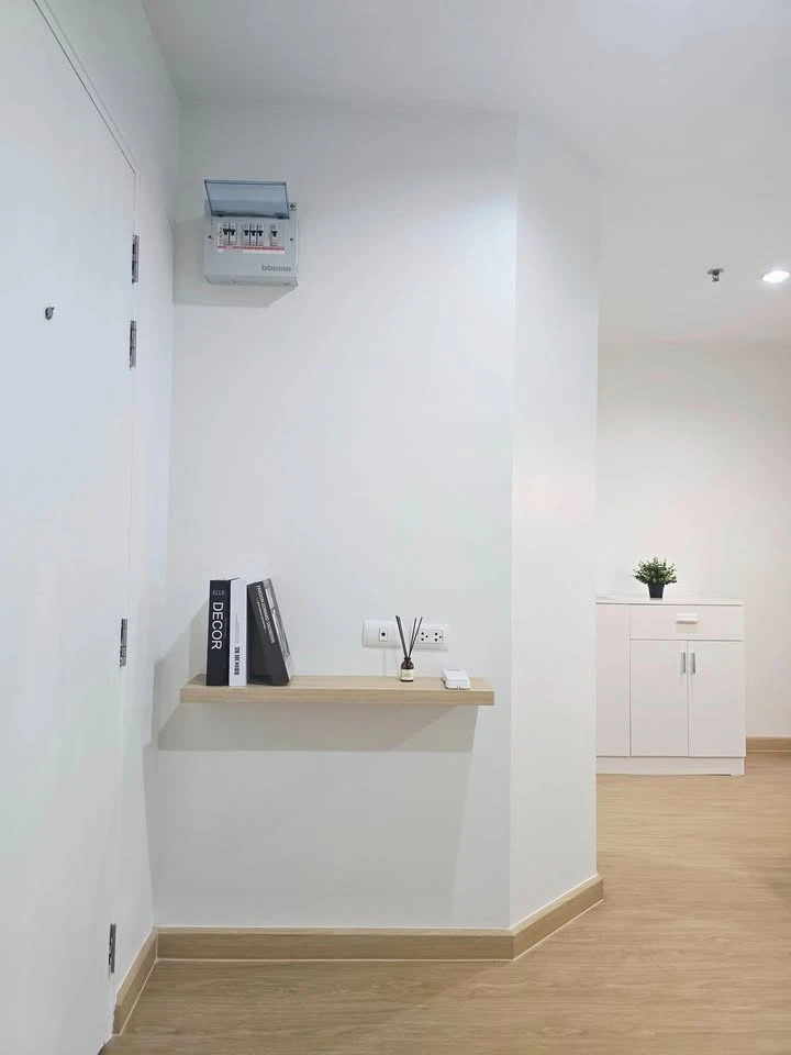 For sale: Lumpini Mega City Bangna. The room is on a very high floor, with a beautiful view, open, and beautifully decorated. Fully furnished. Ready t