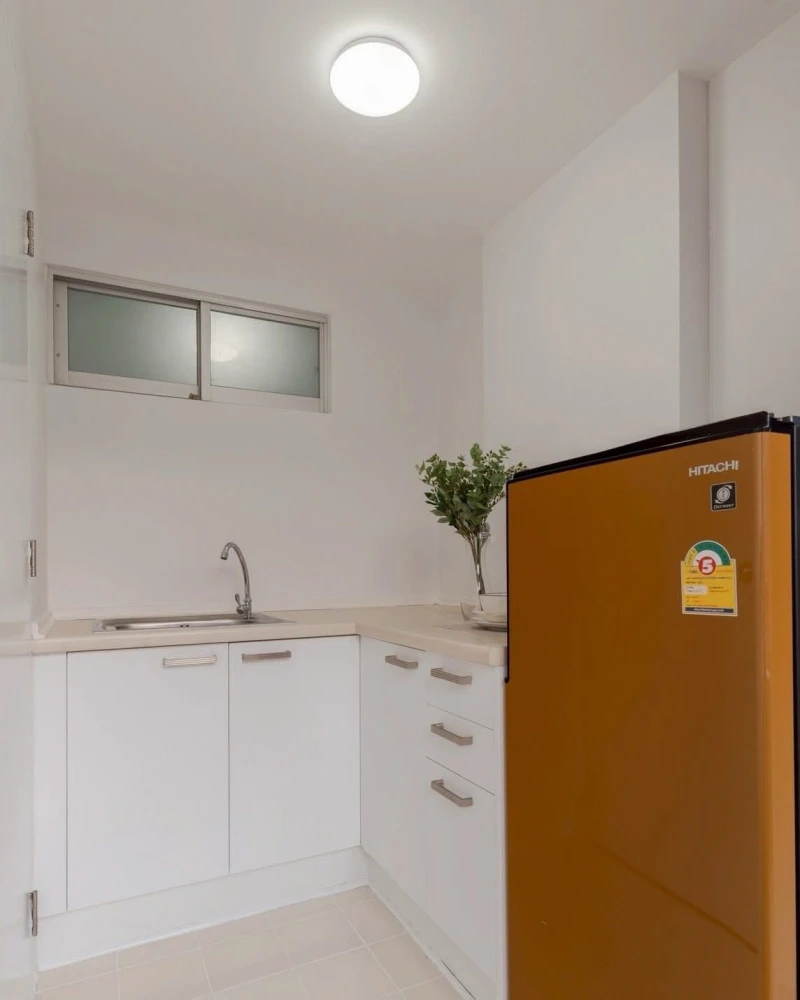For sale: Lumpini Center Nawamin Condo, modern style, fully furnished. Move in immediately, no need to spend extra money on renovations.