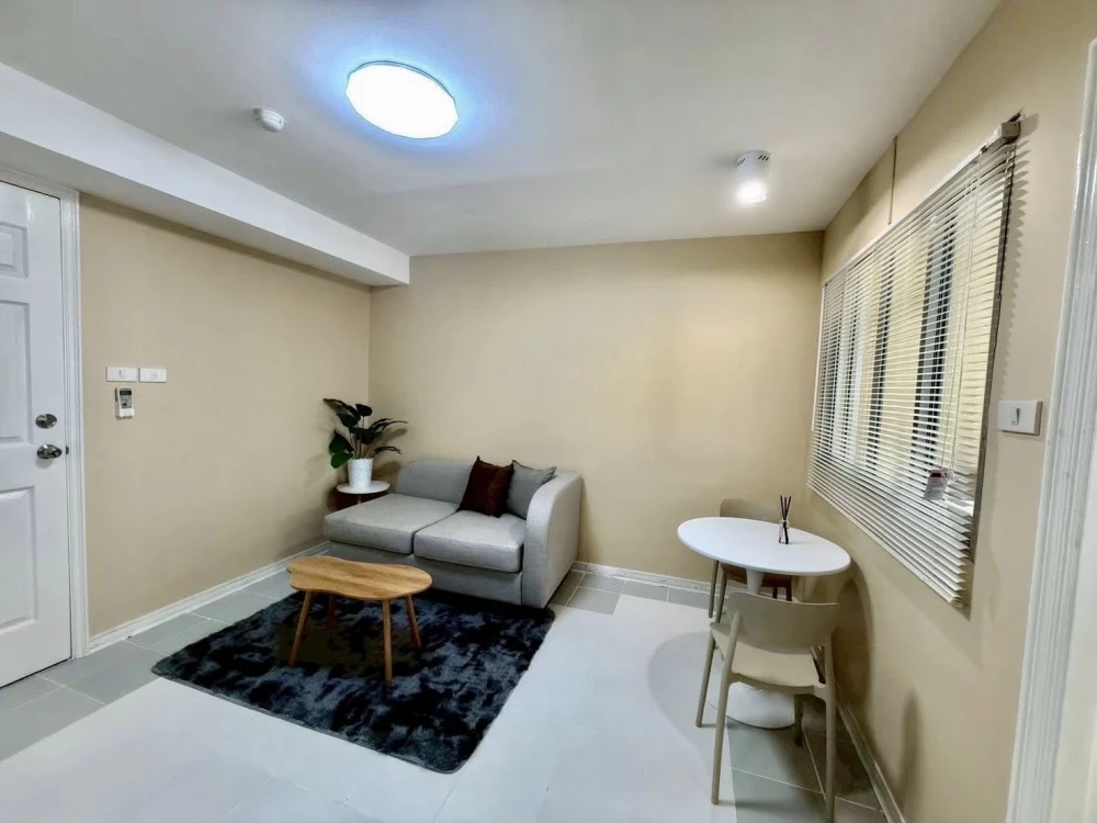 For sale: Lumpini Center Nawamin, modern style, good ventilation, beautiful view, fully furnished with all amenities!