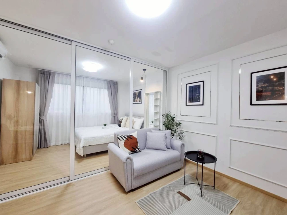 For sale: Lumpini Center Nawamin (Happyland Phase 5), beautiful modern room, quiet atmosphere, private, reserve now.