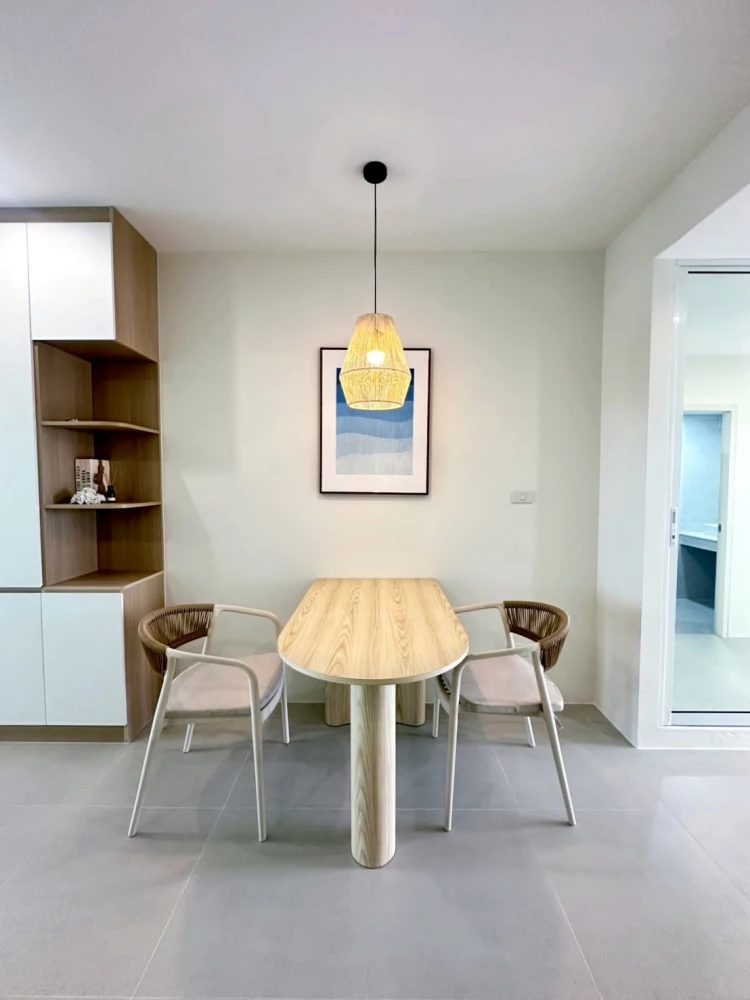 For sale: Wongamat Garden Beach Resort Condominium, Coastal Design style, fully furnished, no opposite units, good ventilation, private.