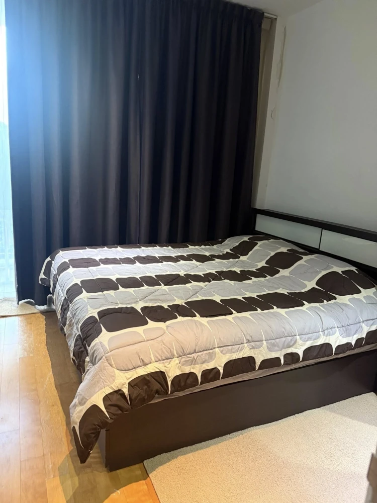 For sale: Villa Ratchadevi, corner room on the 40th floor, sunset view of the capital city, don't miss it.