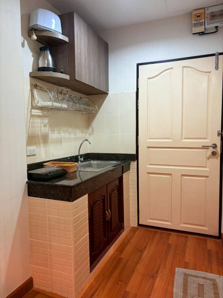 For sale, Jomtien Sea View Condominium 1, Building A, 4th floor, has basic furniture, must reserve this type.