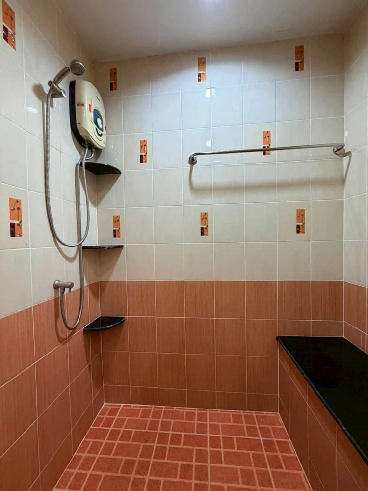 For sale, Jomtien Sea View Condominium 1, Building A, 4th floor, has basic furniture, must reserve this type.