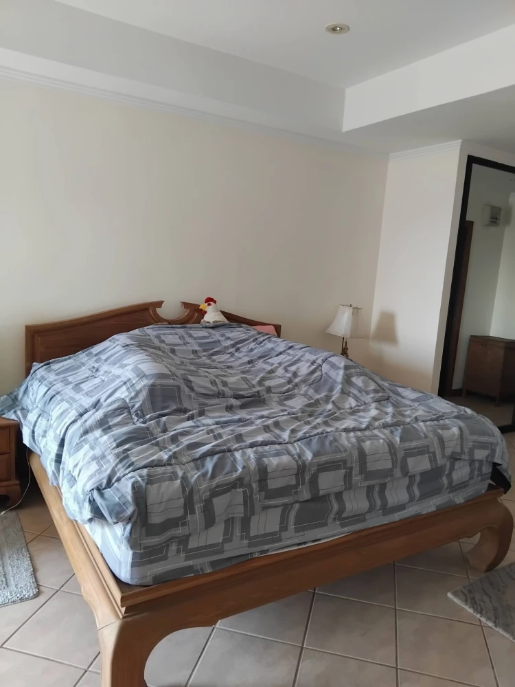 For sale: Jomtien beach view condominium, 2 types available, 2 bedrooms, 2 bathrooms, 6th floor (combined 4 units), very spacious.