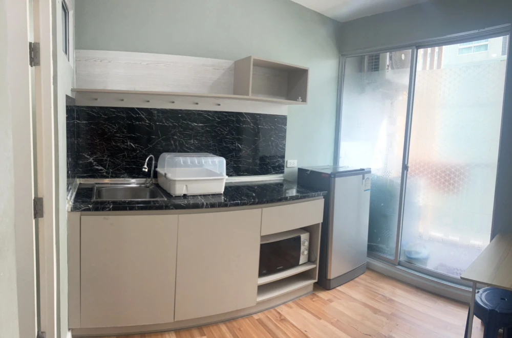 For sale: V Condo Lat Krabang, beautiful room, great value, affordable price, buy now!!