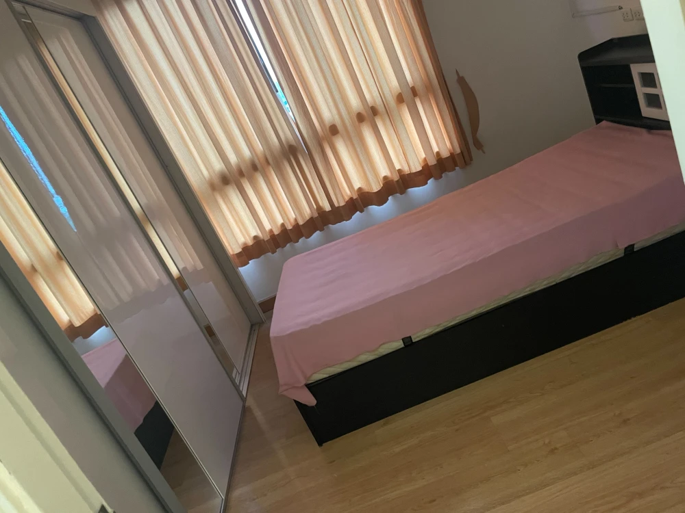 For sale: Supalai Casa Riva, 2 bedrooms, 2 bathrooms, complete set of amenities. Ready to reserve now.