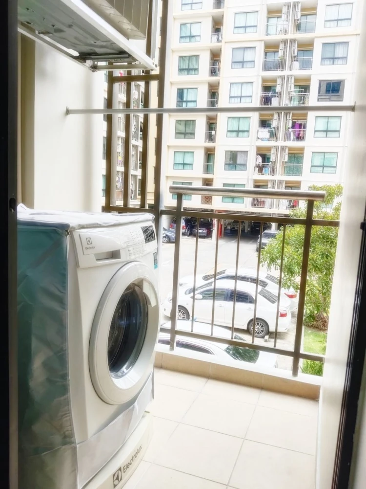 Urgent sale!! Condo Supalai Cute Ratchayothin-Phahon Yothin 34, 2nd floor, swimming pool view, bring your bags and move in immediately, book now!!