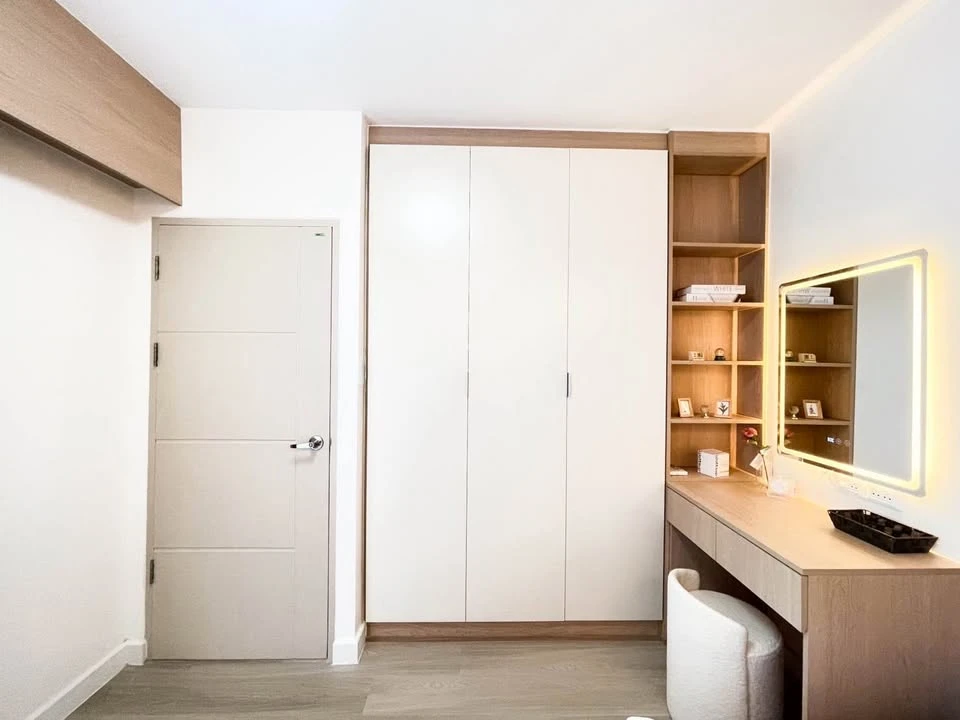 For sale: Supalai City Resort Ratchada-Huai Khwang, 2 bedrooms, 1 bathroom. Stylish and well-decorated, a very comfortable place to live. Book now!