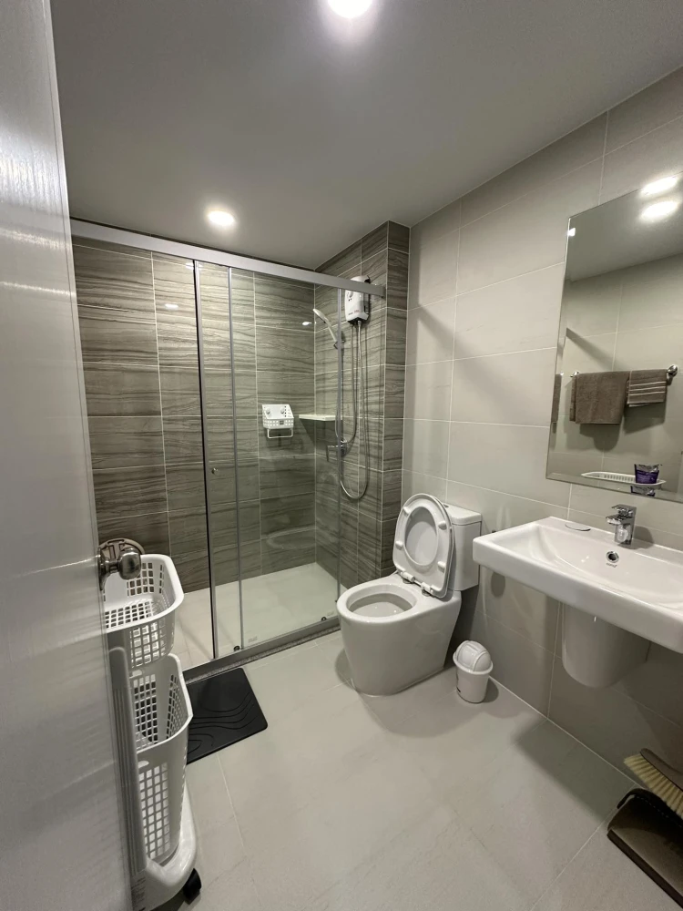 For sale: Supalai City Resort Sukhumvit 107, open view, good ventilation, quiet, private, fully furnished, ready to move in, book now.