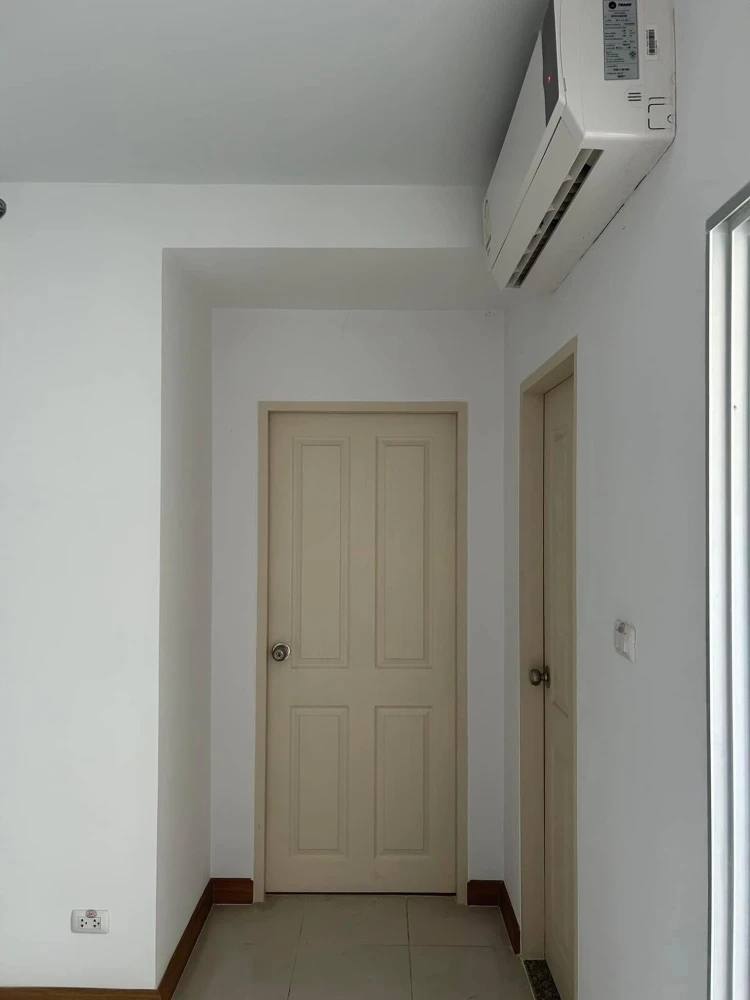 For sale: Supalai Park Ratchayothin, 26th floor, very high, great breeze, lots of room space, interested, reserve now!