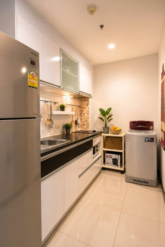 For sale: Supalai Prima Riva, a luxury condominium on the Chao Phraya River, fully furnished and ready to move in.