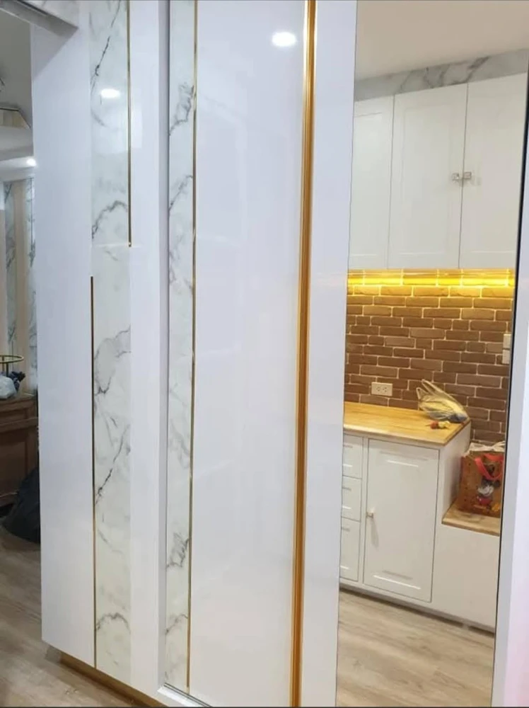 For Sale: Supalai River Place. Features stunning built-in furnishings and an incredibly spacious layout. Snap this up quickly!