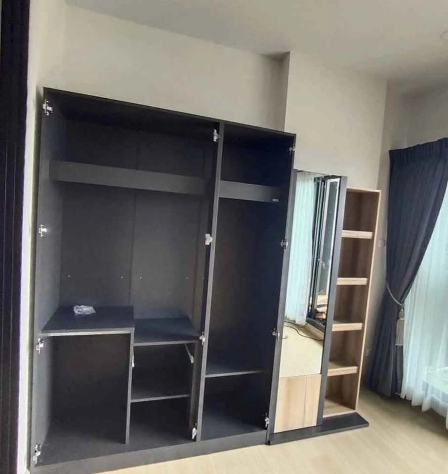 For sale or rent Supalai Loft, Yaek Fai Chai Station, 19th floor, complete facilities, very good price, don't delay, book now.