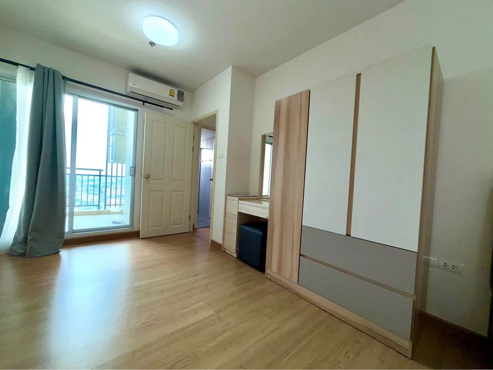 For sale: Supalai Vista Ha Yaek Pakkret, ready-to-move-in unit with complete furniture. Spacious and comfortable. Book now!