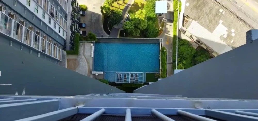 For sale: Supalai Vista Tiwanon Intersection, North-facing unit, 25th floor. Unobstructed view, shaded all day. View of the swimming pool and BTS Skyt