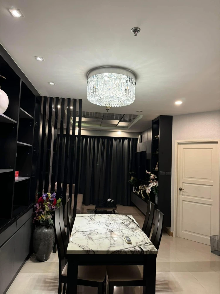 For sale Supalai Wellington, fully furnished with built-in furniture throughout the room, very convenient to travel, book now, don't wait.