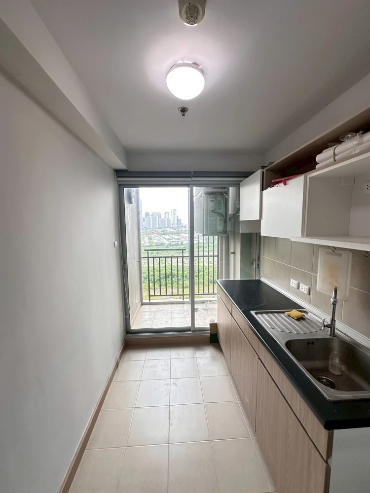 Selling Supalai Veranda Rama 9 condo, fully furnished. Just bring your suitcase and move in! Book now before it's too late!