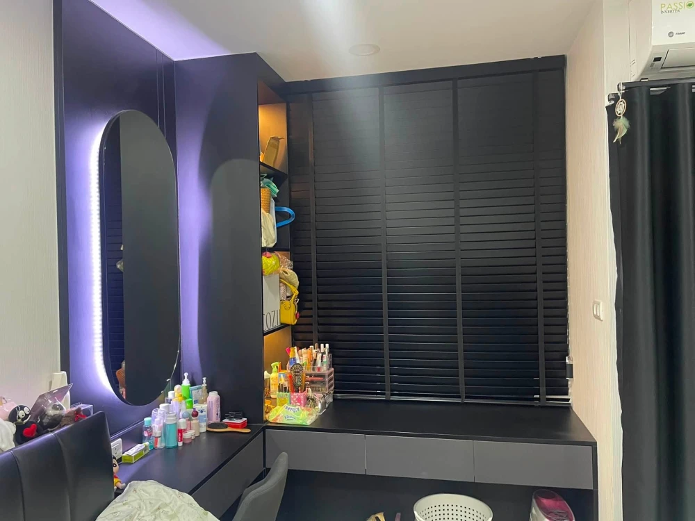 For Sale: Supalai Veranda Ramkhamhaeng. Fully furnished condo featuring high-quality furniture; ready for immediate move-in.