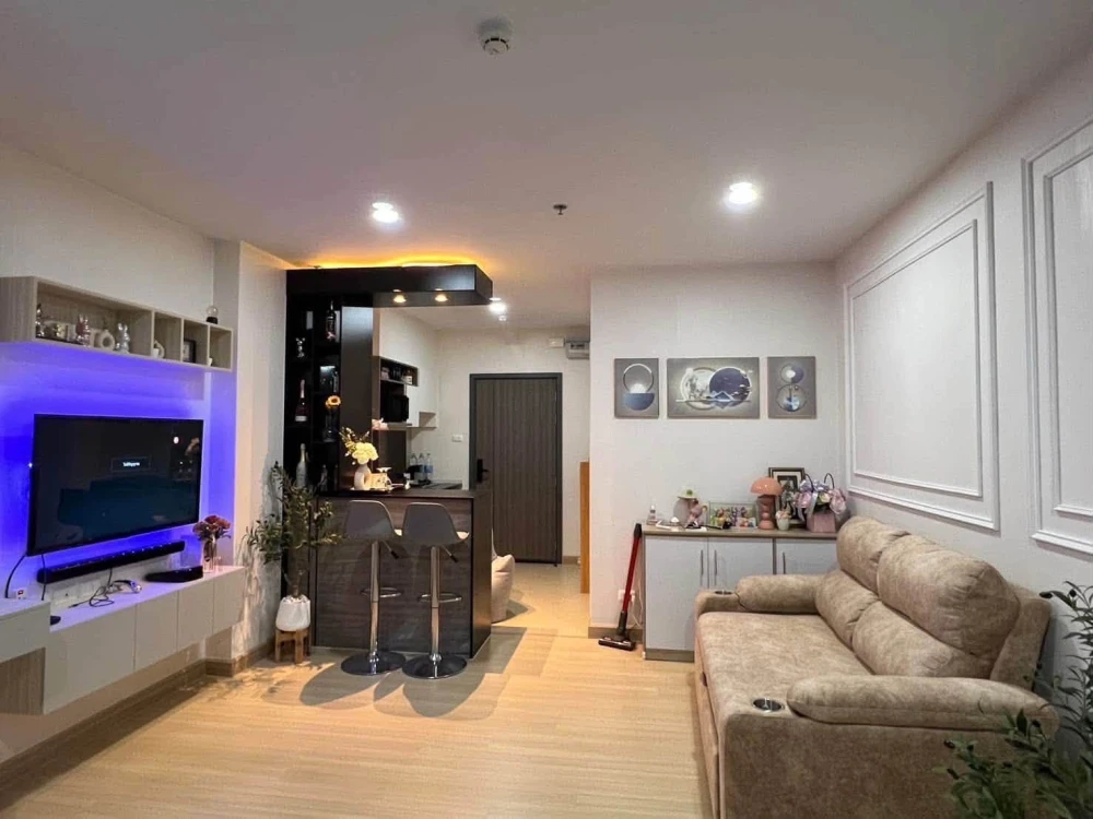 For sale: Supalai Veranda Phasi Charoen Station. Beautiful unit, fully furnished, with a great view—no buildings blocking the sightline. Offers genero
