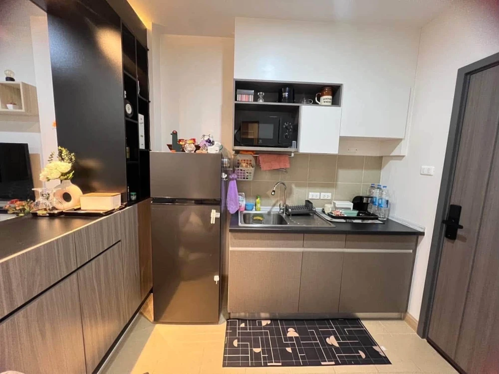 For sale: Supalai Veranda Phasi Charoen Station. Beautiful unit, fully furnished, with a great view—no buildings blocking the sightline. Offers genero