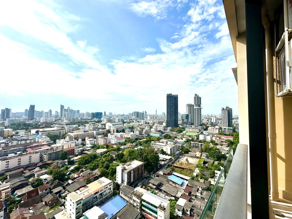 For sale: Supalai Elite Sathorn-Suanplu, 22nd floor, high ceiling, beautifully decorated, extremely stylish, ready to move in, urgent.