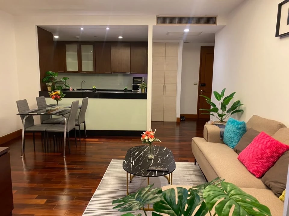 For sale: Sky Villa Sathorn Condominium, 31st floor, BTS curve view, with furniture and appliances, reserve now.