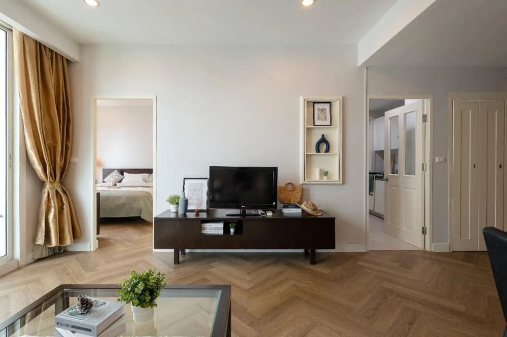 For sale: Siri Residence Sukhumvit 24, spacious room, comfortable, fully furnished, beautiful, awesome, book now.